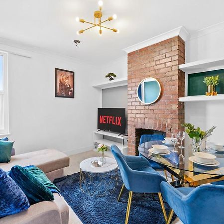 The Emerald Gem - Overlooking The Park Apartment Bristol Bagian luar foto